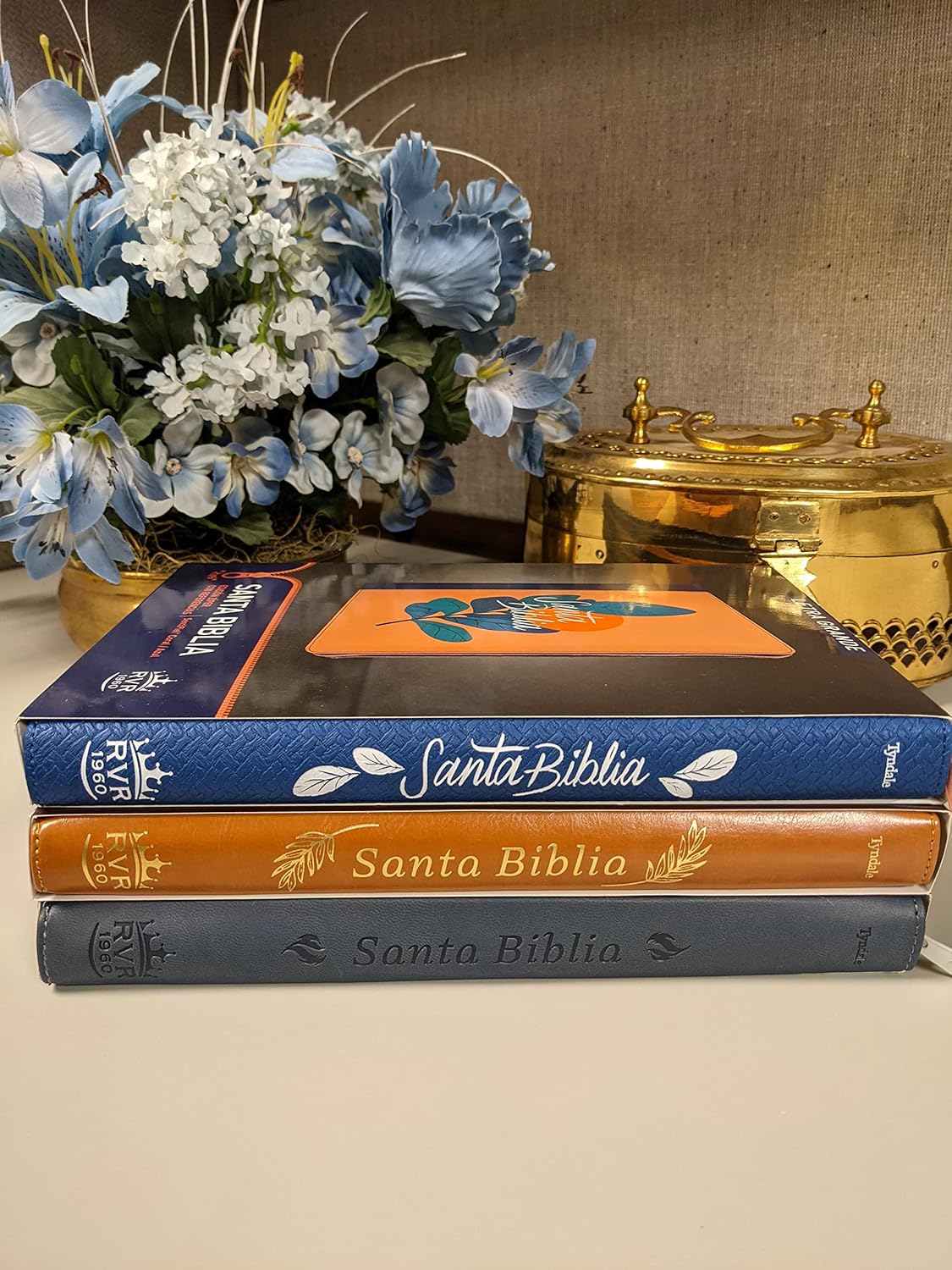 Santa Biblia RVR60, Edición zíper con referencias, letra grande (SentiPiel, Café, Letra Roja) (Spanish Edition) Imitation Leather – .zip