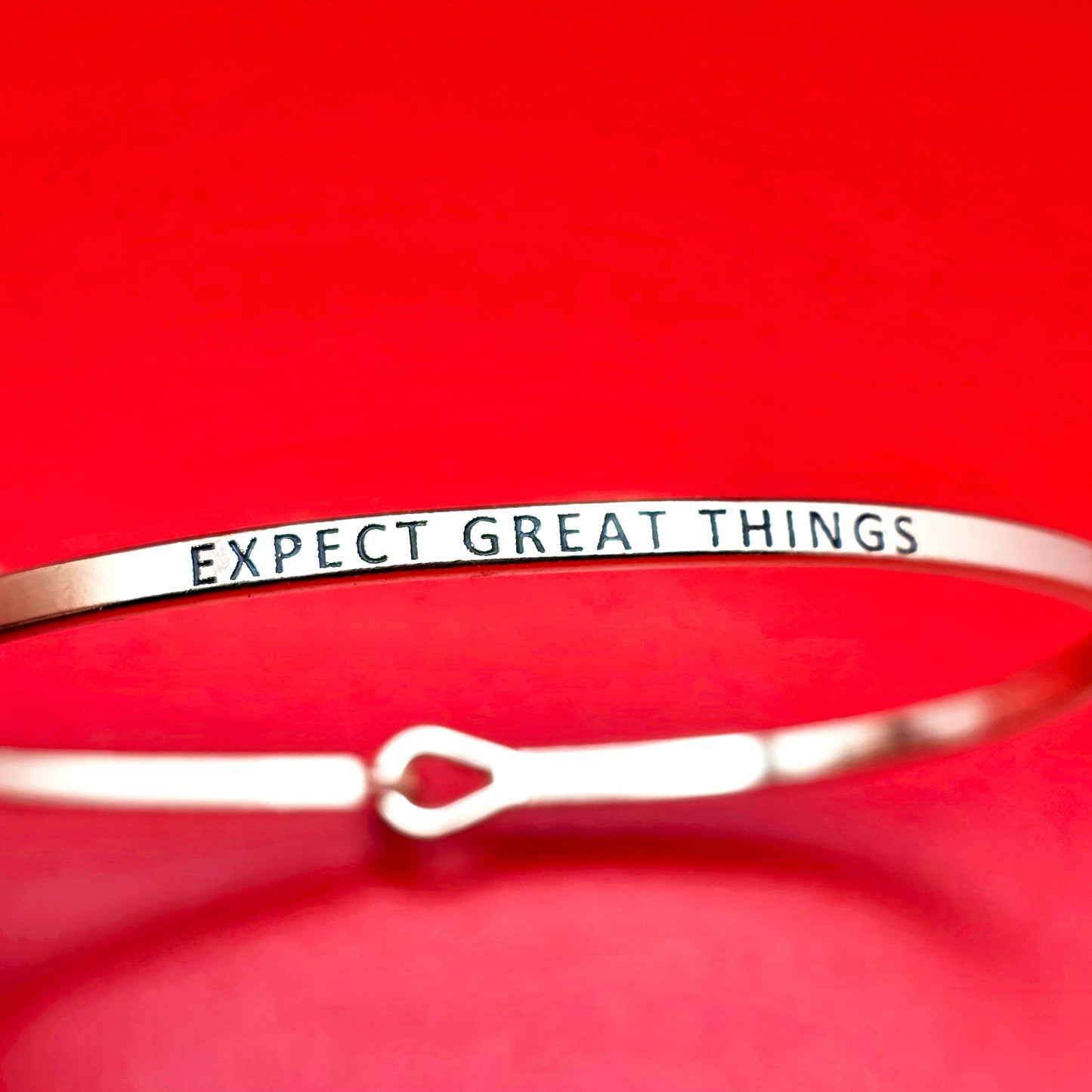 EXPECT GREAT THINGS Inspirational Message Bracelet Positive Message Engraved Thin Bangle - Jewelry