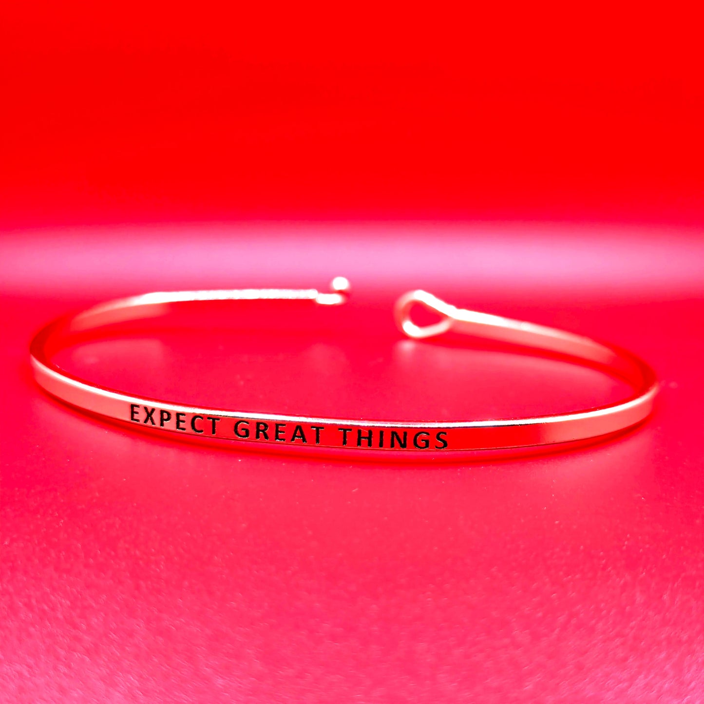 EXPECT GREAT THINGS Inspirational Message Bracelet Positive Message Engraved Thin Bangle - Jewelry