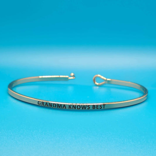 GRANDMA KNOWS BEST Inspirational Message Bracelet Positive Message Engraved Thin Bangle - Jewelry