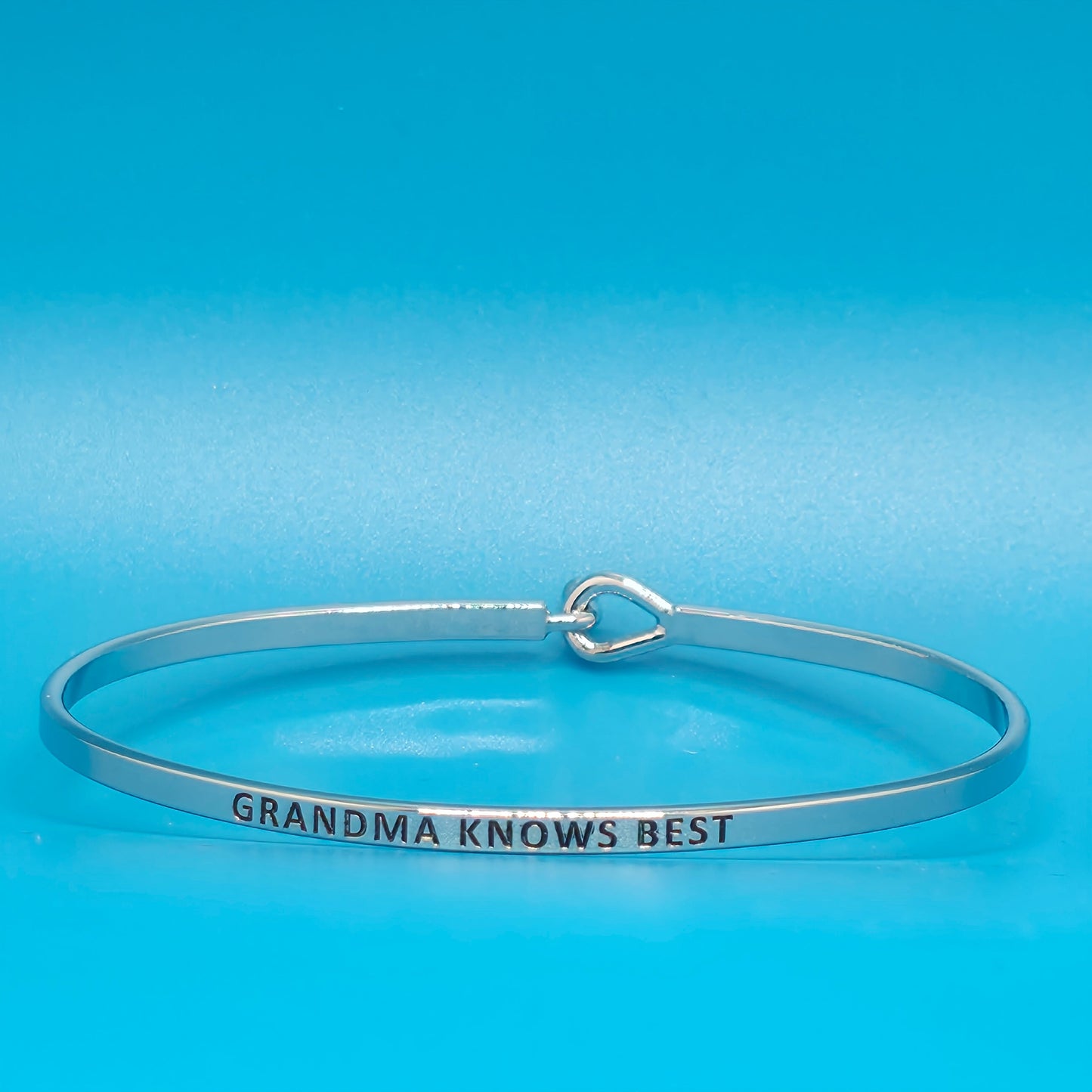 GRANDMA KNOWS BEST Inspirational Message Bracelet Positive Message Engraved Thin Bangle - Jewelry