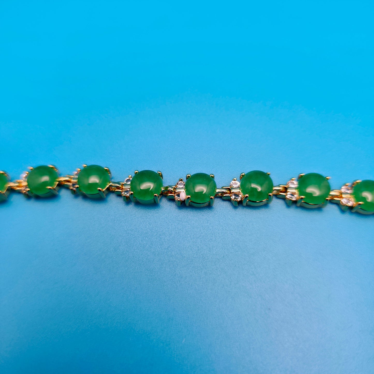 Vintage Green Round Jade Bracelet Golden Bronze - Jewelry