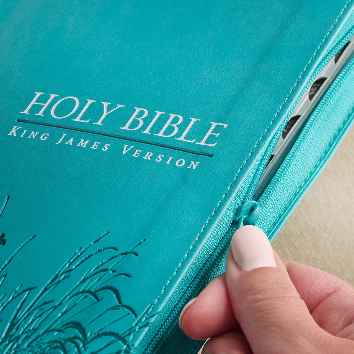Turquoise Faux Leather King James Version Deluxe Gift Bible with Thumb Index and Zippered Closure