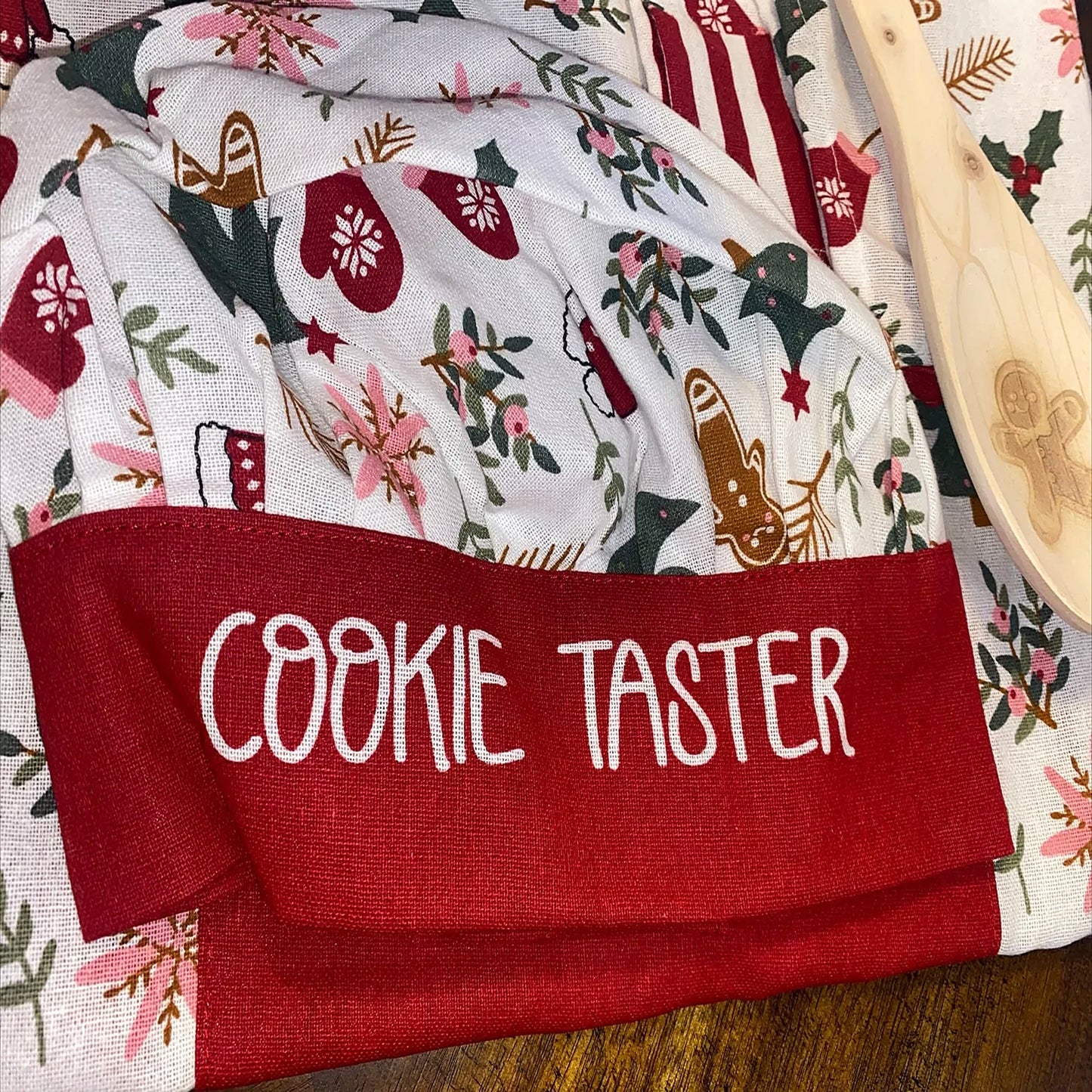 6 Pack Holiday Mommy & Me Baking Cookie Taster Baker Cooking Christmas Apron Set (Christmas Tree)