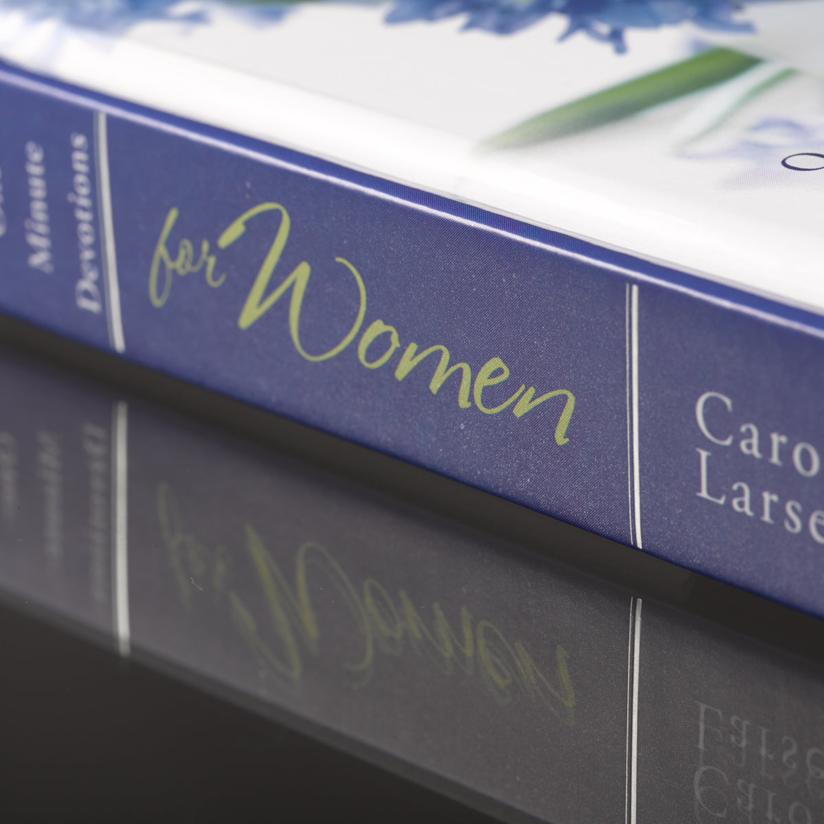 One-Minute Devotions for Women Hardcover By Carolyn Larsen - General Gift Book