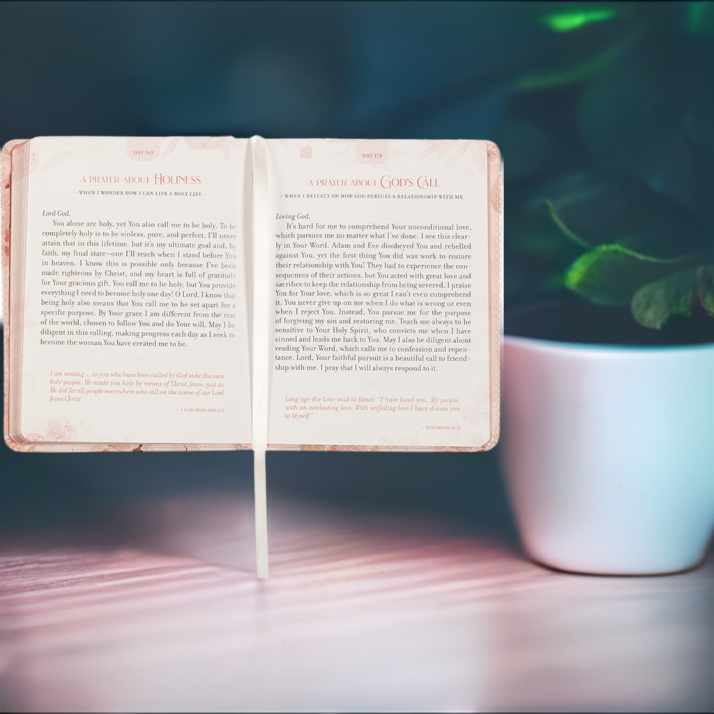 Daily Prayers for Women Pink Floral Faux Leather Devotional BY RONALD A BEERS, AMY E MASON, KATHERINE J BUTLER